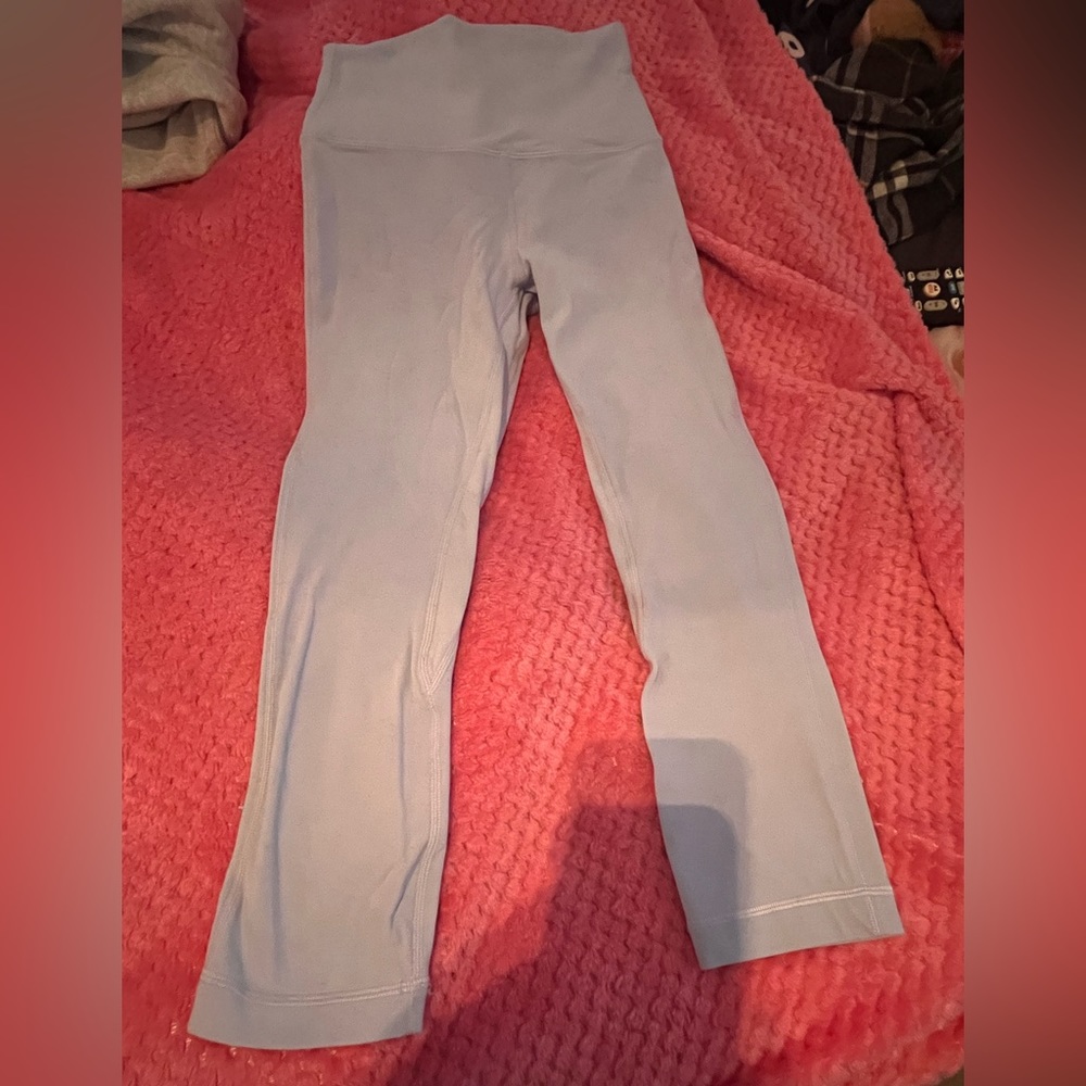 Lululemon size 4